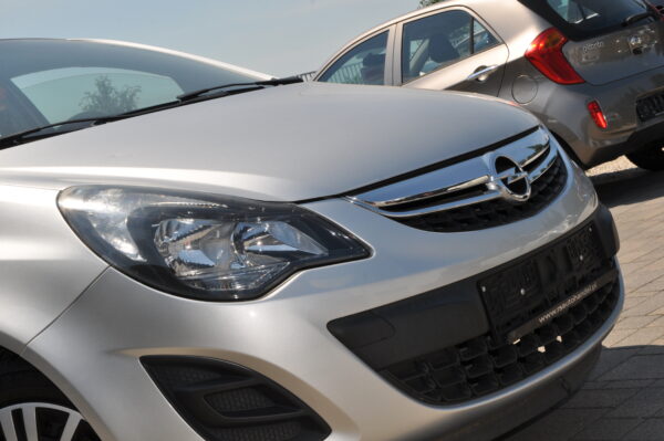 OPEL CORSA D   BEZWYPADKOWA