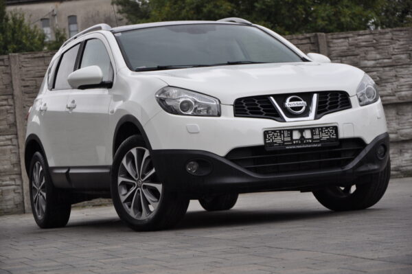 NISSAN QASHQAI 2,0 BENZYNA,AUTO BEZWYPAKOWE