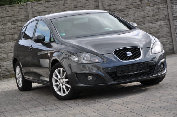 SEAT LEON BEZWYPADKOWY,PRZEBIEG 147000 KM